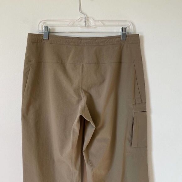 Mountain Hardwear  brown Cargo Hiking Pants women’s 4 inseam 30” drawstring - Picture 6 of 10